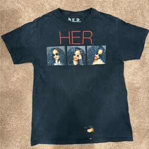 HER “I Used To Know Her” Tour SOLD OUT T-Shirt Men’s Size S